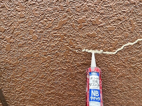 塗装前の下地補修の重要性の画像